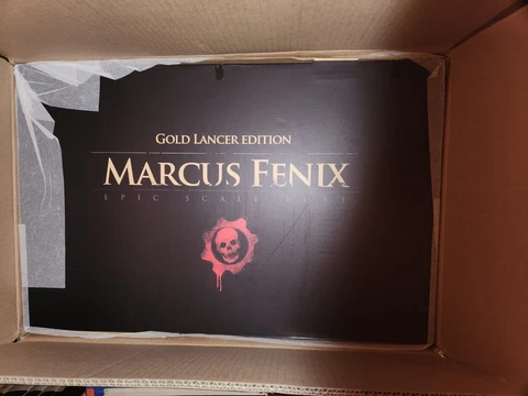 New GEARS IF WAR Marcus Fenix Epic Bust SEALED GOLD Statue LE #85/100 Cover