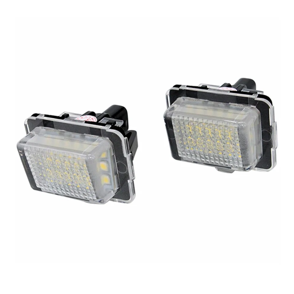 Luz de matrícula LED E4 sin errores para Mercedes Benz Clase C Sedán Foto 1 de 4