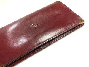 CARTERA LARGA CARTIER VINTAGE MUST CC EMBLEMA CUERO EN RELIEVE FRANCIA BORGOÑA ROJA - Imagen 1 de 23