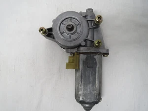 Ferrari 208 328 348 355 Left Side Power Window Motor 62302200 BOSCH 0130821069 - Picture 1 of 9