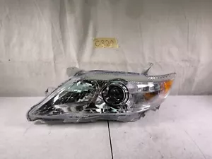 For 2010-2011 Toyota Camry Driver Left Head Light Headlight Lamp NON-OEM Halogen - Picture 1 of 14