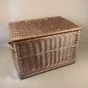 Vintage Rectangle Basket Woven Wicker Storage Toy Storage Wood Medium Lidded Lid - Picture 1 of 9