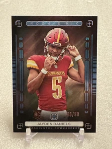 2024 Jayden Daniels Panini Photogenic Rookie Pix RC Blue #14 96/99 - Bild 1 von 2