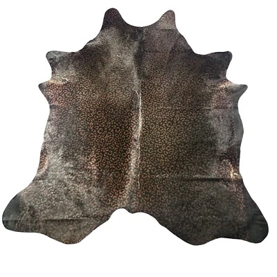 Alfombra de cuero de vaca con estampado de leopardo sobre fondo negro Tamaño: 7,5 x 6,5 pies Z-017 Foto 1 de 4