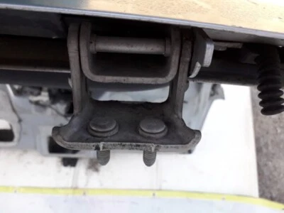 Peugeot 407 2004 Rear hood Hinges left USED, Genuine #1123579-81 - Imagem 1 de 4