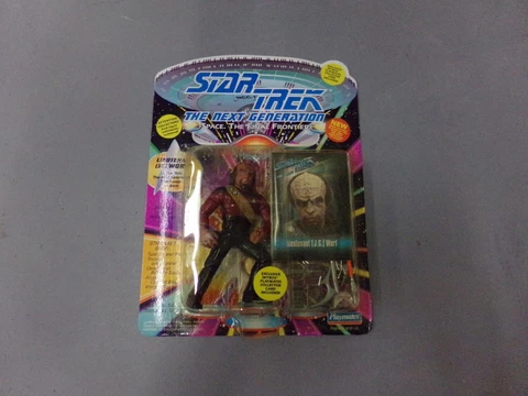 Star Trek The Next Generation Lieutenant JG Worf Action Figure Playmates 1993 Cover