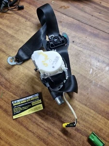 VOLKSWAGEN PASSAT LEFT FRONT SEAT BELT ONLY 3C/MK6 B7 09/10-05/15 GENUINE. - Picture 1 of 16