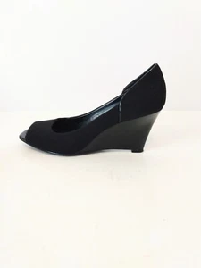 Ellen Tracy Women's Black Fabric Faux Patent Leather 3" Wedge Career Heels 8.5 M - Picture 1 of 6