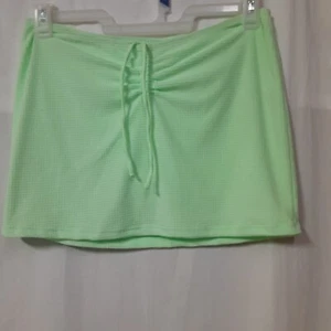 Celebrity Pink Women's Size L(11-13) Swim Cover Up Skirt Spring Green NWT - Picture 1 of 3