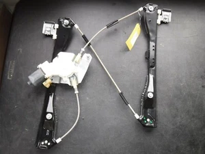 08-12 Malibu Aura Right Passenger Front Door-Window Regulator 25943967 D50 - Picture 1 of 9