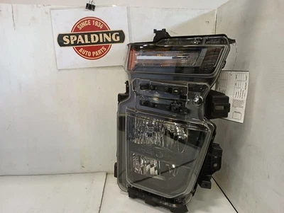 86531650 Passenger Right Headlight from 2024 Chevrolet Silverado 3500 11440256 - Image 1 of 4