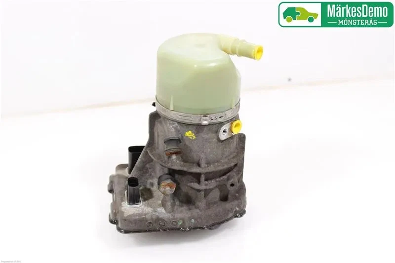 GENUINE POWER STEERING PUMP VOLVO XC60 (156) 2011 - Image 1 of 2