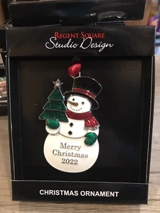 NEW STUDIO Snowman With Tree 2022 ornament - Picture 1 of 1