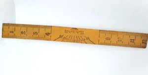 Ein altes Holzlineal, über 30 Jahre alt, 30 cm lang - Bild 1 von 9