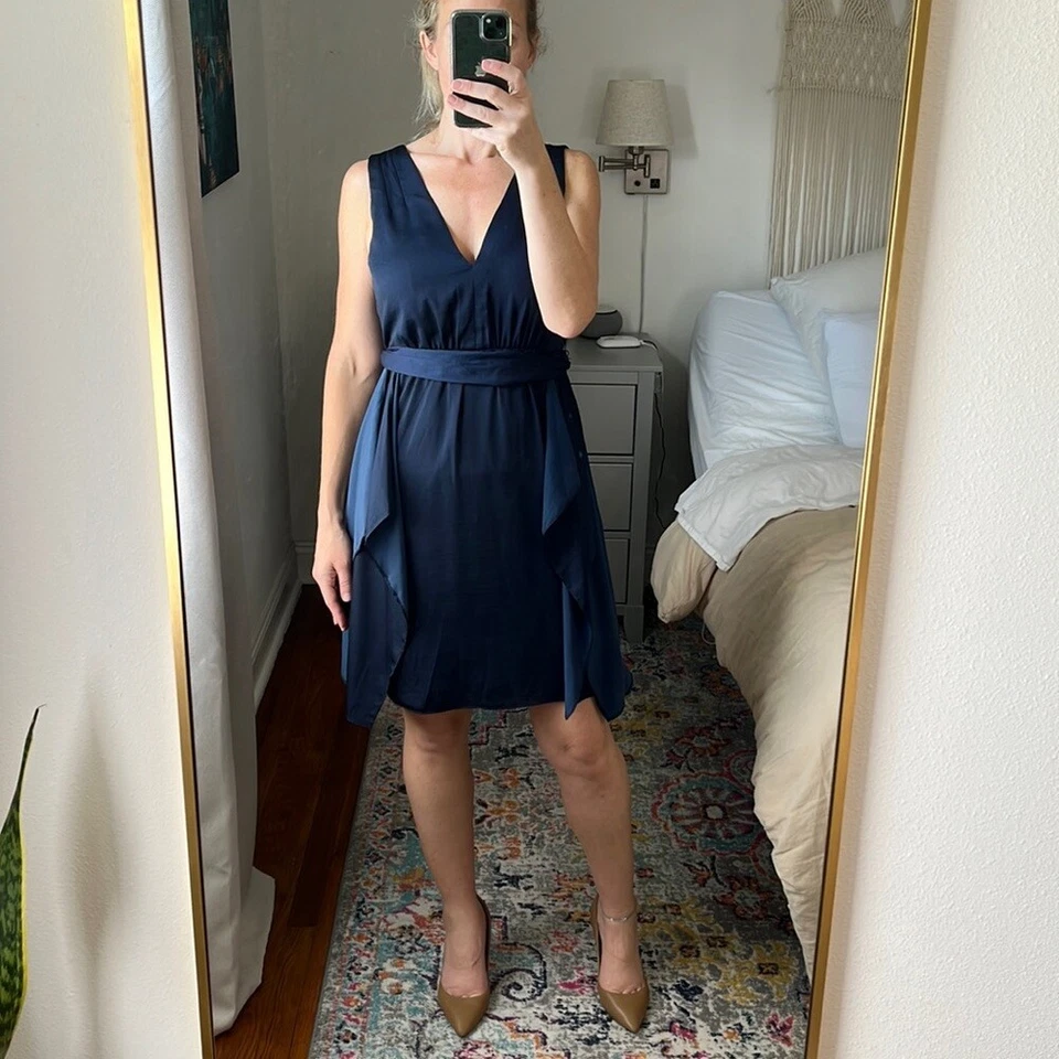 Vestido BCBGMAXAZRIA Cahya Azul Sin Mangas Satinado Espalda Abierta Talla 4 Pequeño Foto 1 de 4