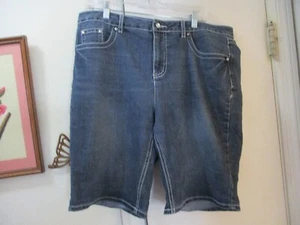 Cato - blaue Stretch Denim Shorts mit Stickerei und Glitzer - Größe 16 klassisch - Bild 1 von 6