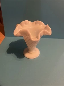 Vintage Milk Glass Hobnail Trumpet Vase Ruffled Fluted Rim White - Picture 1 of 6