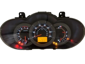 Cuadro de instrumentos velocímetro Toyota Rav4 2006-08 4 cilindros 102.855 millas - Imagen 1 de 3
