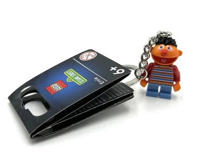 LEGO Plaza Sésamo Ernie Minifigura Llavero #854195 Foto 1 de 4