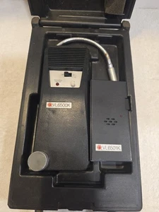 MATCO Tools Vacuum Leak Detector (VL6500K) & Transmitter (VL6501K) w/ Case - Picture 1 of 4