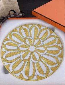 Hermes Soleil d'Hermes No.2 Dessert Plate 21 cm yellow porcelain dinner - Picture 1 of 2
