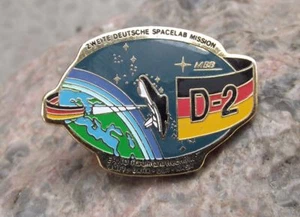 NASA Space Shuttle STS 55 D-2 German Astronauts Spacelab Mission Pin Badge - Picture 1 of 2