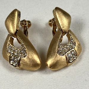 Elegant Nadri signed CZ Goldtone Designer Drop Dangle Clip on earrings 1 1/2" - Picture 1 of 8