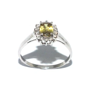 Ladies beautiful 9ct white gold ring set with a peridot + diamonds, UK size T - Picture 1 of 9