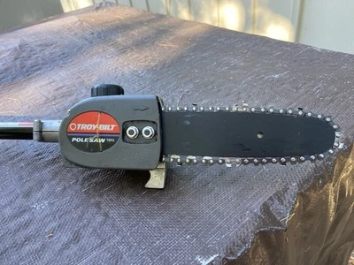 Sierra de poste Trimmer Plus Troy-bilt “Solo accesorio” Foto 1 de 4