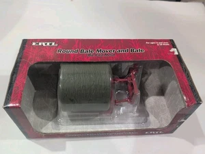 1/16 Ertl 3-Point Round bale mover and bale - Picture 1 of 7