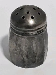 Repuesto de coctelera de sal o pimienta pequeña miniatura estampada de plata de ley - Imagen 1 de 9