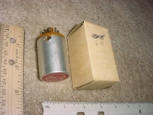 RCA 6 Volt Crystal Oven, NEW, 8-Pin Octal Socket - Picture 1 of 1