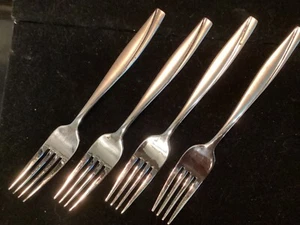 "CAMLYNN" di Oneida - 4 FORCHETTE PER INSALATA - INOX - SPEDIZIONE GRATUITA - - Foto 1 di 6