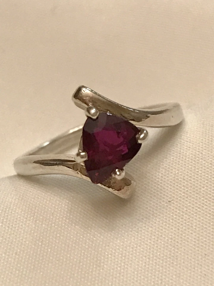 .5 Carat Pear Cut Ruby in 14K Gold Ring Size 6 - Image 1 of 4