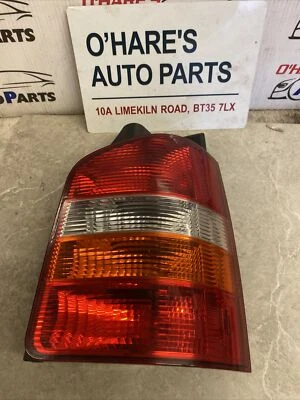 Volkswagen Transporter 2007 - Caravelle T5 luz trasera izquierda con soporte para bombilla Foto 1 de 4