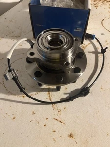 Buje de cojinete de rueda delantera tracción trasera para Chevy Silverado GMC Sierra 2500 HD -2x2 solamente - Imagen 1 de 7