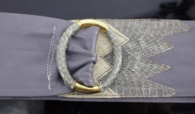 Серый кожаный средний широкий регулируемый ремень змеиная кожа пряжка акцент 33 дюйма L x 2 дюйма W - Изображение 1 из 4