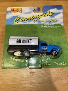 Maisto Countryside Farm & Field Implements Ford Dairy Transport Truck 15094 - Picture 1 of 2