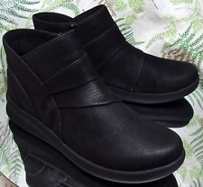 CLARKS SILLIAN 2.0 RISE BLACK FABRIC ANKLE BOOTIES BOOTS SHOES WOMENS SZ 9.5 M