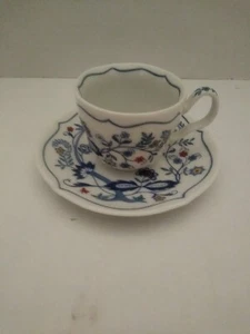Avon Cup & Saucer Porcelain The Netherlands 1984 Vintage Collectible Blue White - Picture 1 of 9