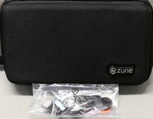 Microsoft Zune Hard Shell Travel  Case Only + New Ear Buds - Picture 1 of 7