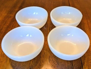 4er Set Vintage Fire King Milchglas Suppe Müslischalen - Beschreibung lesen - Bild 1 von 10