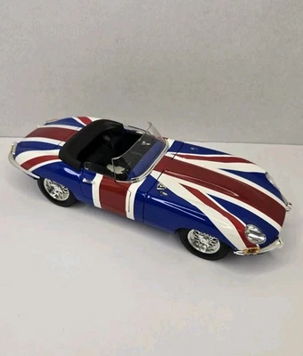 RC2 JAGUAR E-TYPE AUSTIN POWERS SWINGER AMZ 1190 Metal 1:18 Diecast Car READ - Image 1 of 4