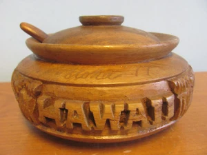 HAWAII ALOHA '77 WOODEN CARVED 6 INCH BOWL WITH SPOON AND LID - Picture 1 of 5