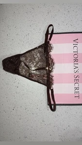 VICTORIAS SECRET V STRING LACE PANTIES sz L - Picture 1 of 2