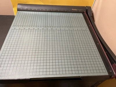 Recortadora de papel Martin Yale Premier GreenBoard resistente de 18" ¡Funciona muy bien! Foto 1 de 4