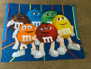 M&Ms All The Characters Cute Blue Throw Blanket 5’ long by 4’ wide - Bild 1 von 9