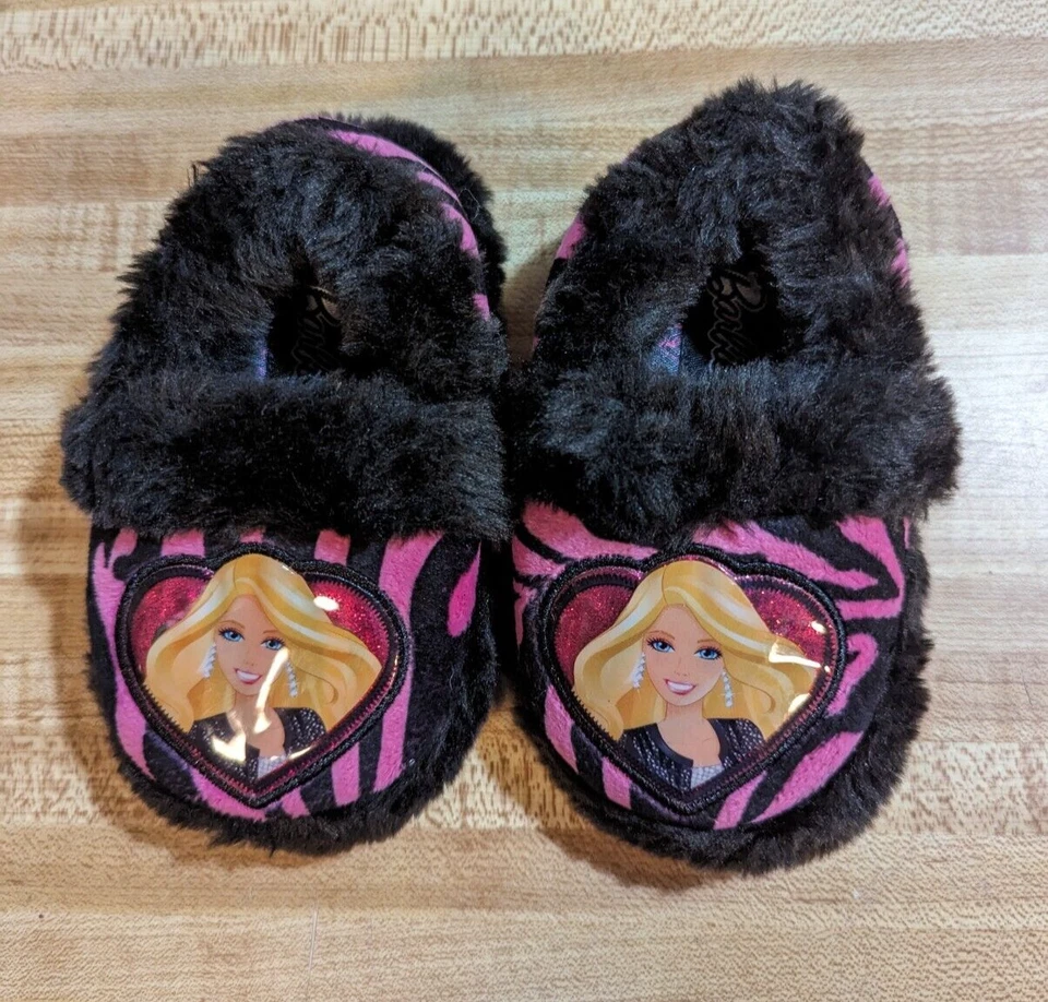 Zapatillas Mattel Barbie Niñas Talla 5-6 Negro Poliéster Sherpa Goma Suela Foto 1 de 2