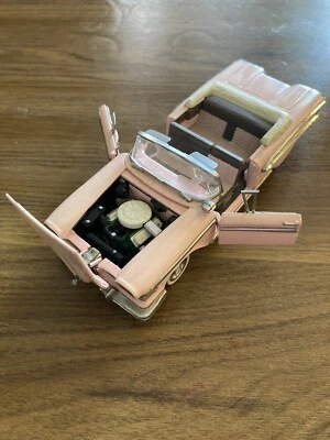 Franklin Mint Precision Models 1:43 Diecast 1958 Pink Edsel Citation Model Car - Image 1 of 4