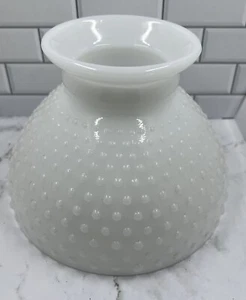 Pantalla de lámpara de vidrio esmerilado Hobnail vintage, 6 pulgadas de alto 8 pulgadas de ancho, pantalla de huracán. - Imagen 1 de 7